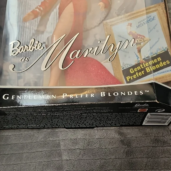1997 Mattel Barbie as Marilyn Doll - Collector Edition - Picture 3 of 8
